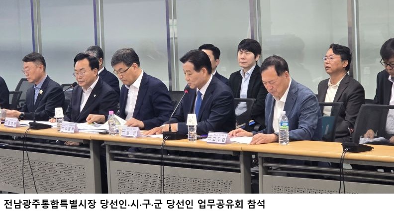 김신 완도군수 당선인 첫 공식 행보…전복산업·연도교·관광도로 등 완도 미래사업 건의